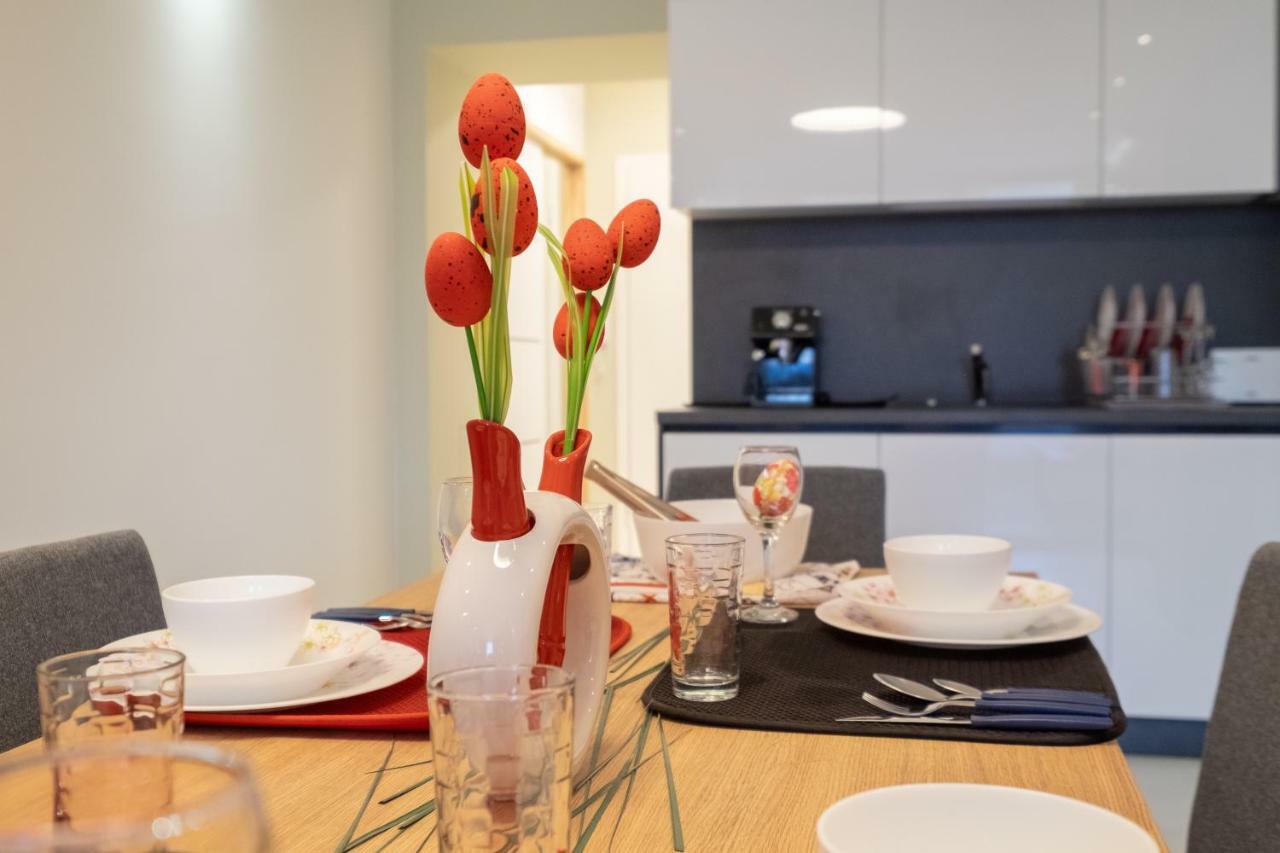 Vitosha Blvd Luxury 2-Bedroom, 2-Bathroom With Balcony Софія Екстер'єр фото